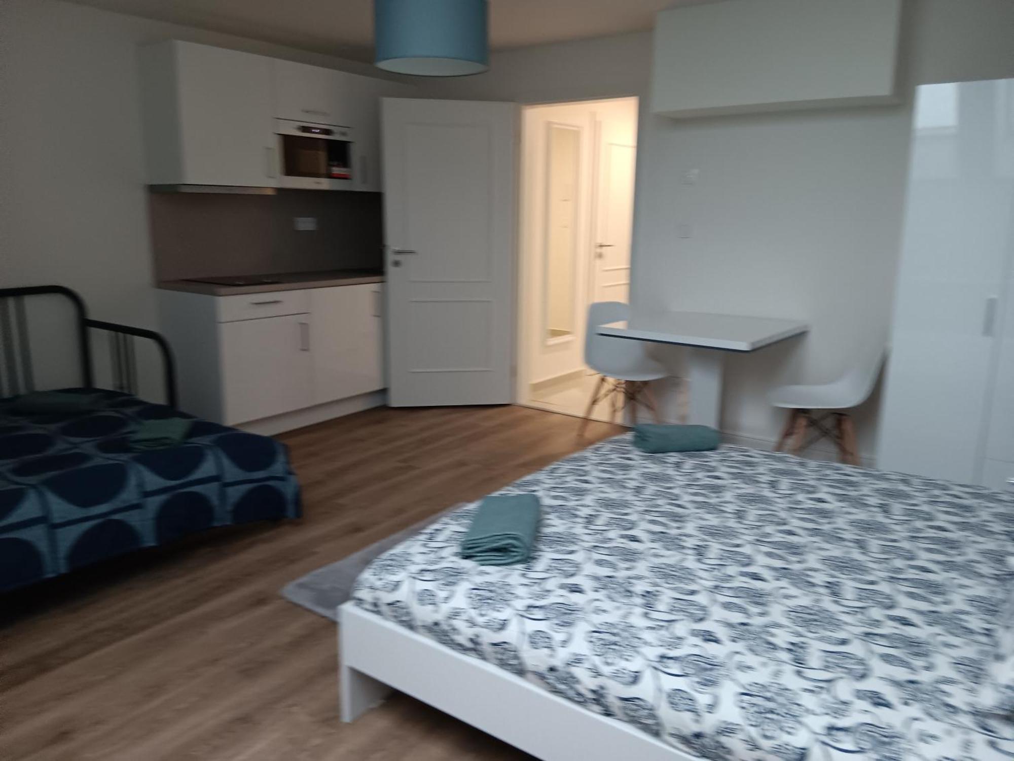 Cozy 1 Bedroom Apartment *
